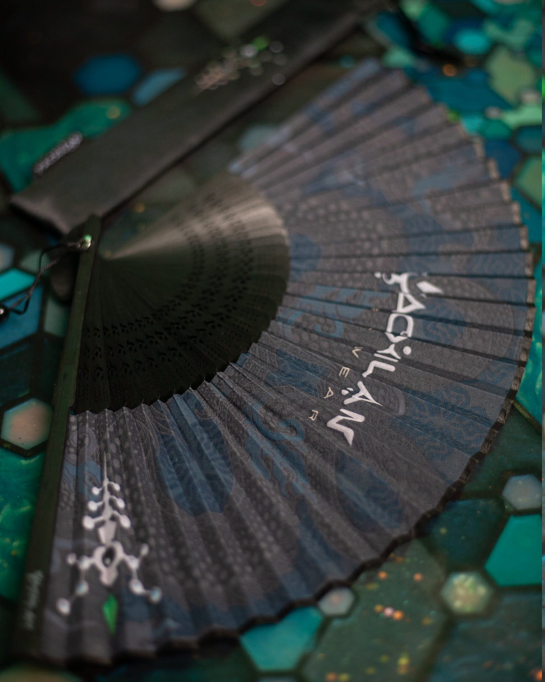 Hand Fan / Bamboo - DRAGONS